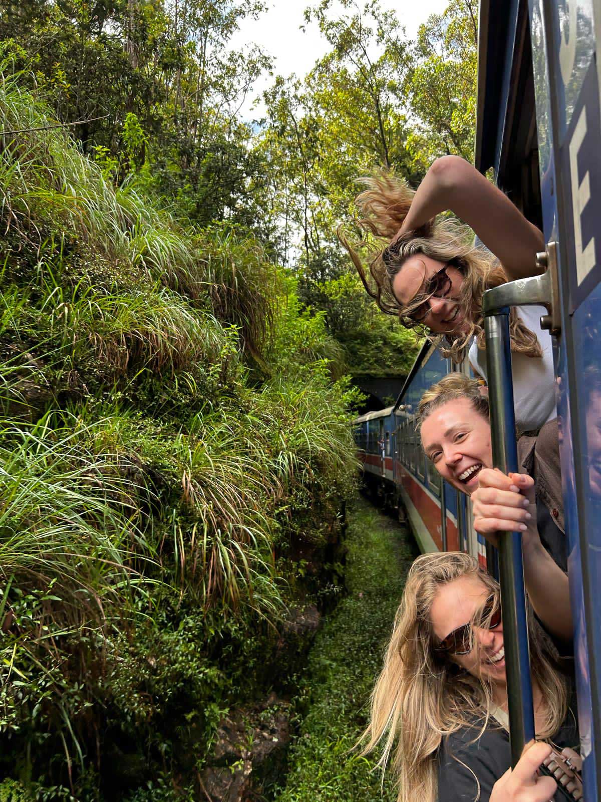 Welcome Calli Welcome to Calli SL Tours - Start your journey with us and explore ...